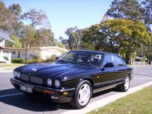 Garage - Black Beauty