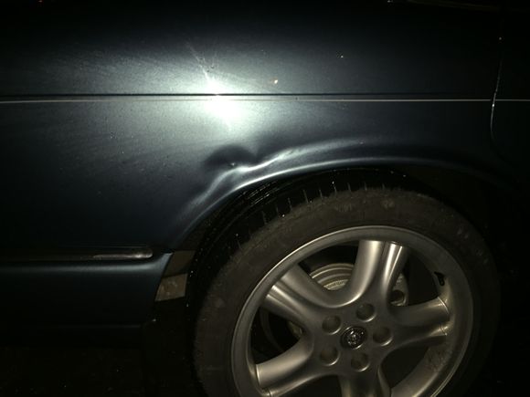 Temp fix for the o/s/r arch because someone hit/slid into it on thick ice  whilst parked up !! Thanks