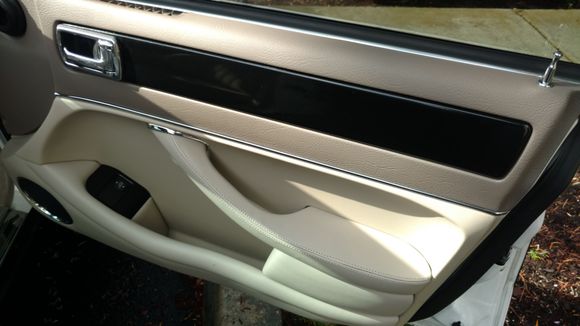 Interior wood is wrapped in 3M 1080 Gloss Black for an updated look and feel.