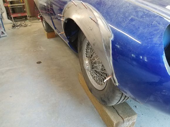 Front flare right side