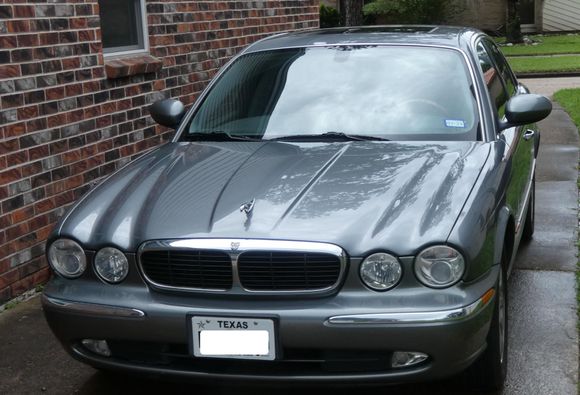 2004 XJ8 91,000 miles 2023