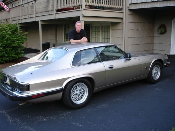 2nd thing I bought after my divorse, 1st thing was my sailboat. Its a 92 XJS and floated down the road like you were sitting in your living very nice ride.