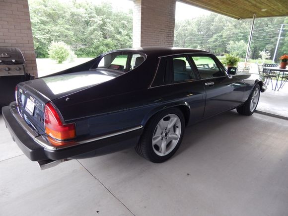 17 inch XK8 Revolver wheels on 1990 XJS
