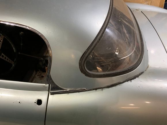 Have rear window trim