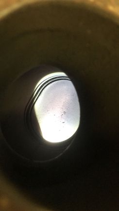 This is what i saw when taking a peek inside the old cat.. empty.. its not the core you see.. its the bottom of the cat where i put my flashlight..