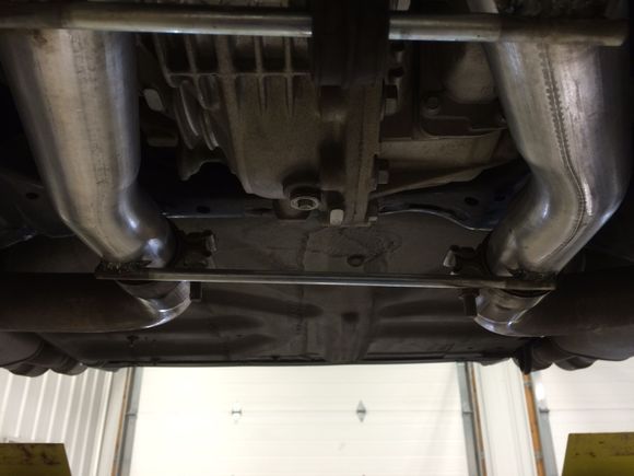 Center connection to rear section. I should be able to install aftermarket (Mina) at a later time if I choose to do so.