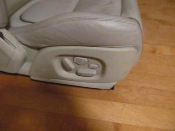 4 Button controls