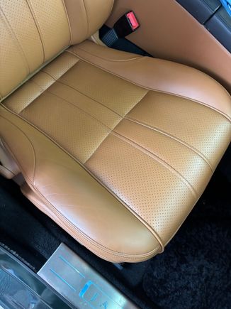Passenger seat 