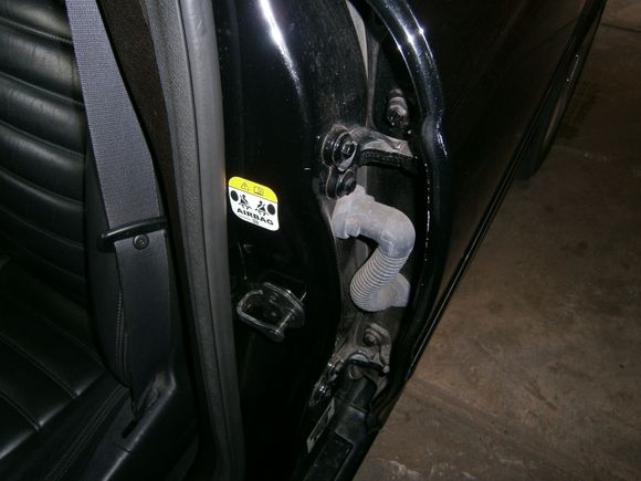 LH (Passengers) B pillar
