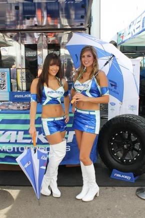 Falken Tire Girls, er "Representatives"