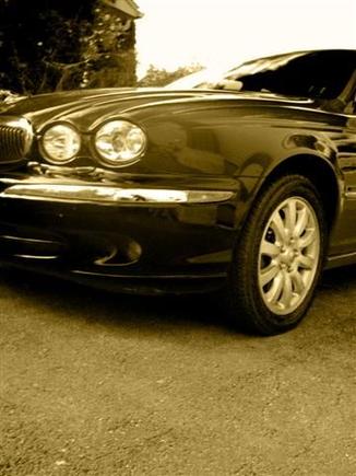 Black and White Jag (Small)