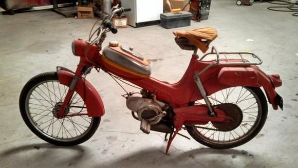 The American version is the Sears PUCH Allstate Moped. the Austrian version (PUCH) is the VS50 L.