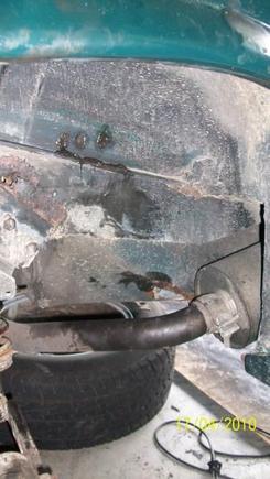 driver side rear wheel - some more rust 2.