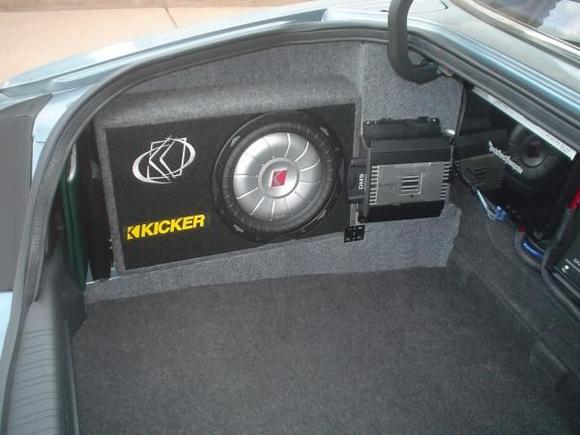 This 400wrms Kicker sub works great.