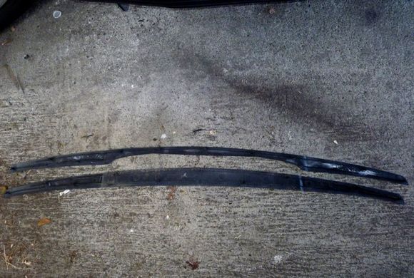 slight differences in the finishers - top: 94MY VDP profile, bottom 92MY Base XJ40