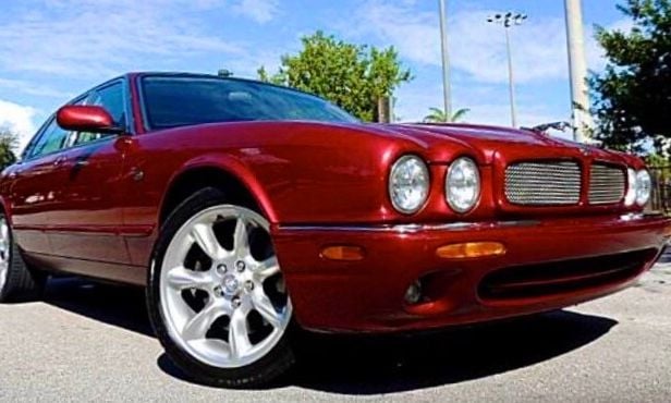 2000 Jaguar XJR - 2000 jaguar xjr in superior condition inside & out - Used - VIN SAJDA15BXYMF14459 - 79,950 Miles - 8 cyl - 2WD - Automatic - Sedan - Red - Pembroke Pines, FL 33026, United States