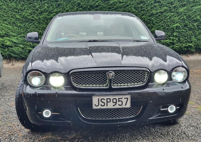 Full LED front lights. High, low, park, fog, angel eyes and grille insert.