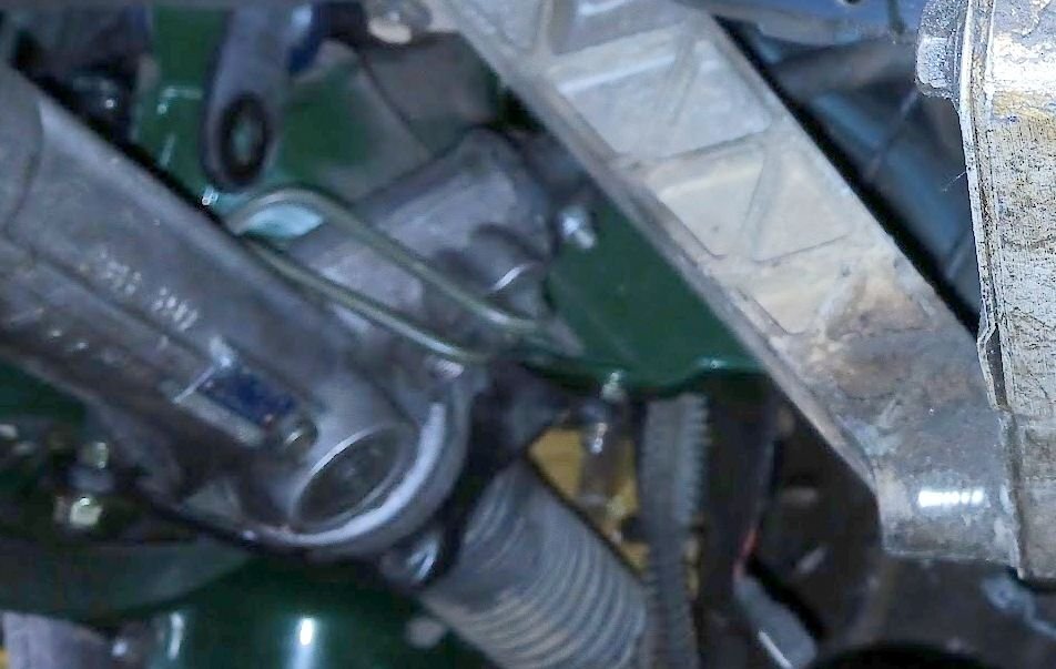 This diagonal brace from the transmission to the engine, was one of the things I knew nothing about. This also meant that I needed to make a cut from the original bracing I made to be removed.