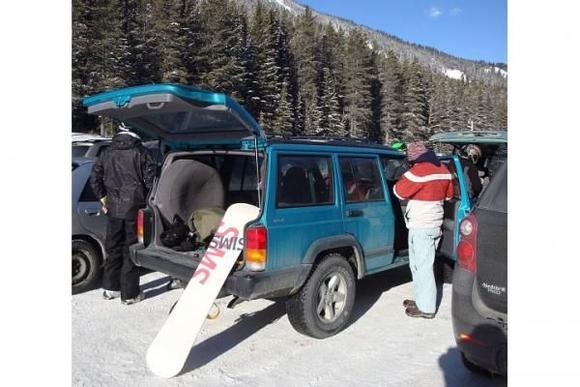 First day of snowboarding with the new Jeep.... and judging by what the hipsters are wearing on the hills these days - the colour is back in style!