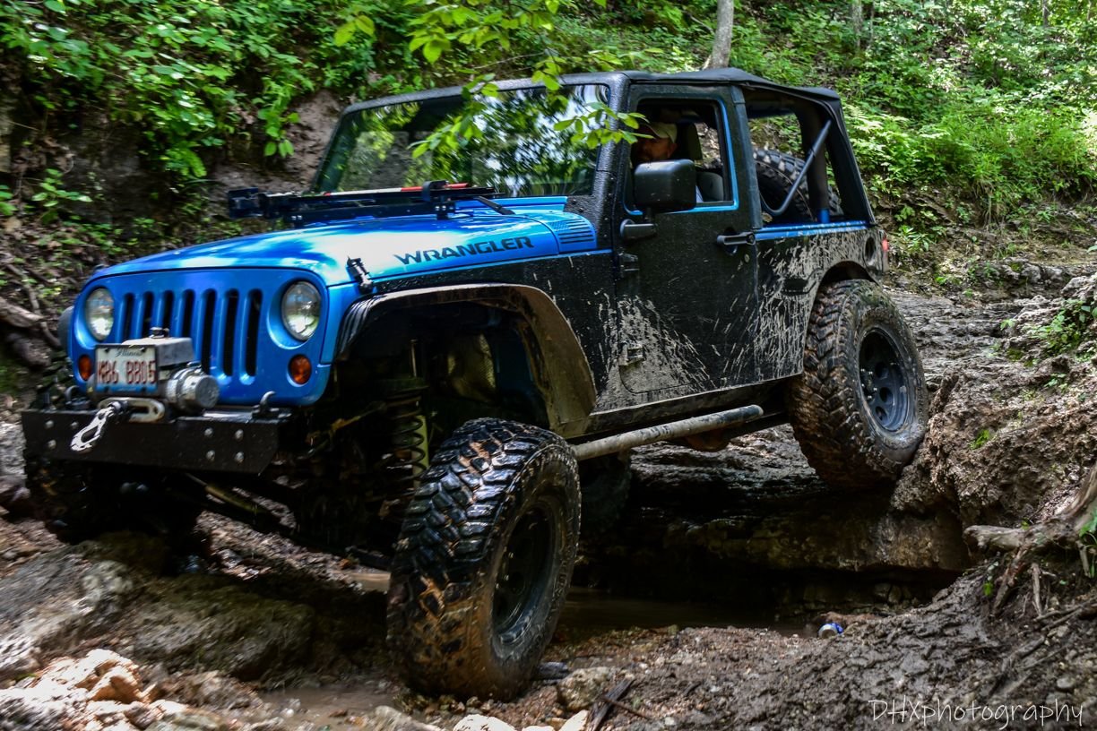 2010 Jeep Wrangler - Stretched 2010 2-door manual - Used - VIN 1J4AA2D11AL134980 - 60,000 Miles - 6 cyl - 4WD - Manual - SUV - Blue - Bloomington, IL 61701, United States