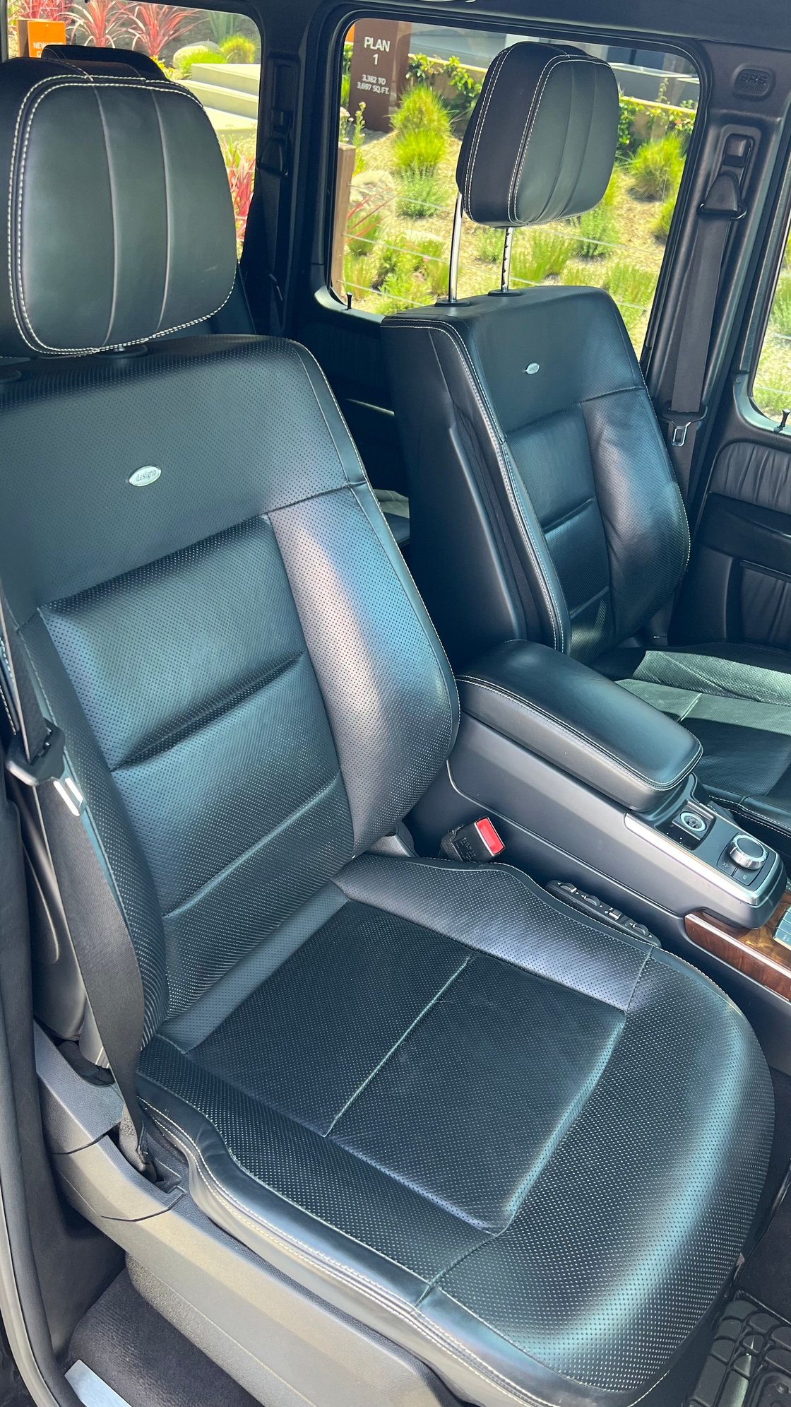 2014 Mercedes-Benz G63 AMG - 2014 Mercedes-Benz G-Wagen G63 AMG 77k miles Excellent Condition - Used - VIN WDCYC7DF6EX221340 - 8 cyl - 4WD - Automatic - SUV - Black - Santa Clarita, CA 91350, United States