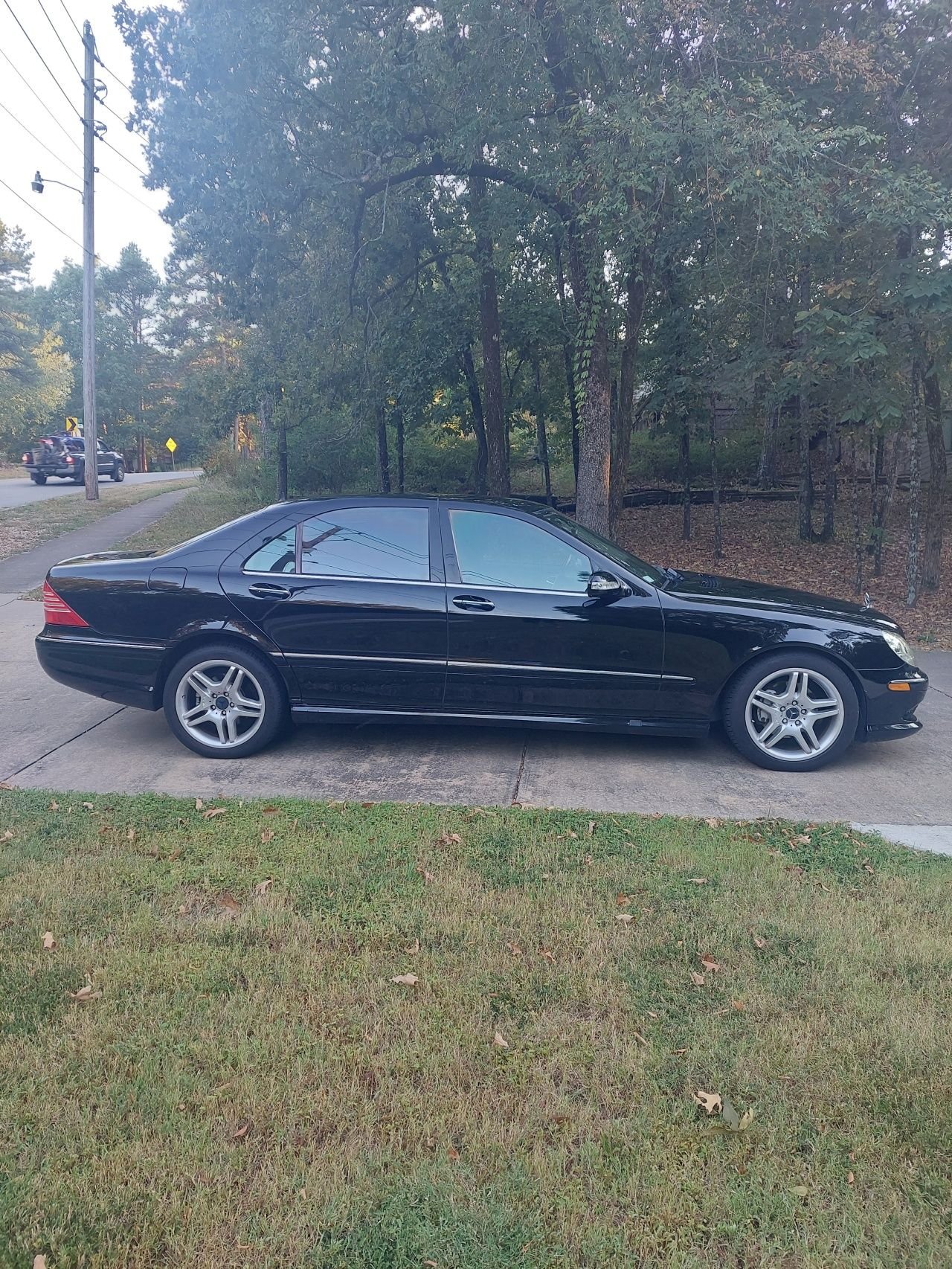 2006 Mercedes-Benz S500 - Excellent Condition! W220 S-Class S 500 (2006) - Used - VIN WDBNG75J76A480924 - 76,600 Miles - 8 cyl - 2WD - Automatic - Sedan - Black - Little Rock, AR 72223, United States