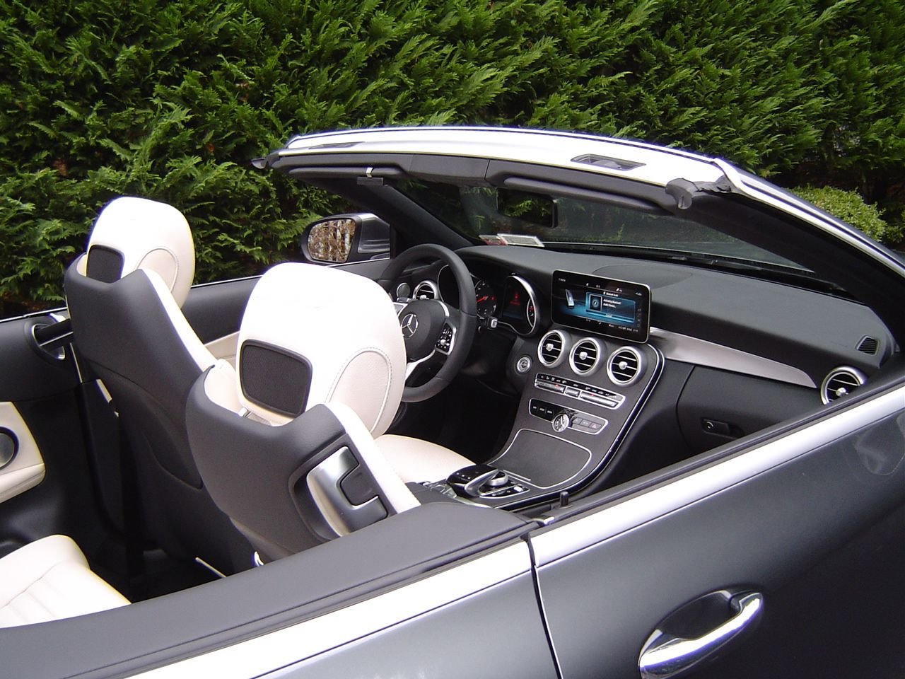 2019 Mercedes-Benz C300 - LEASE TAKE OVER - 2019 MB C300 4MATIC Convertible - Used - VIN WDDWK8EB4KF905702 - 4,200 Miles - 4 cyl - AWD - Automatic - Convertible - Gray - Huntington, NY 11743, United States