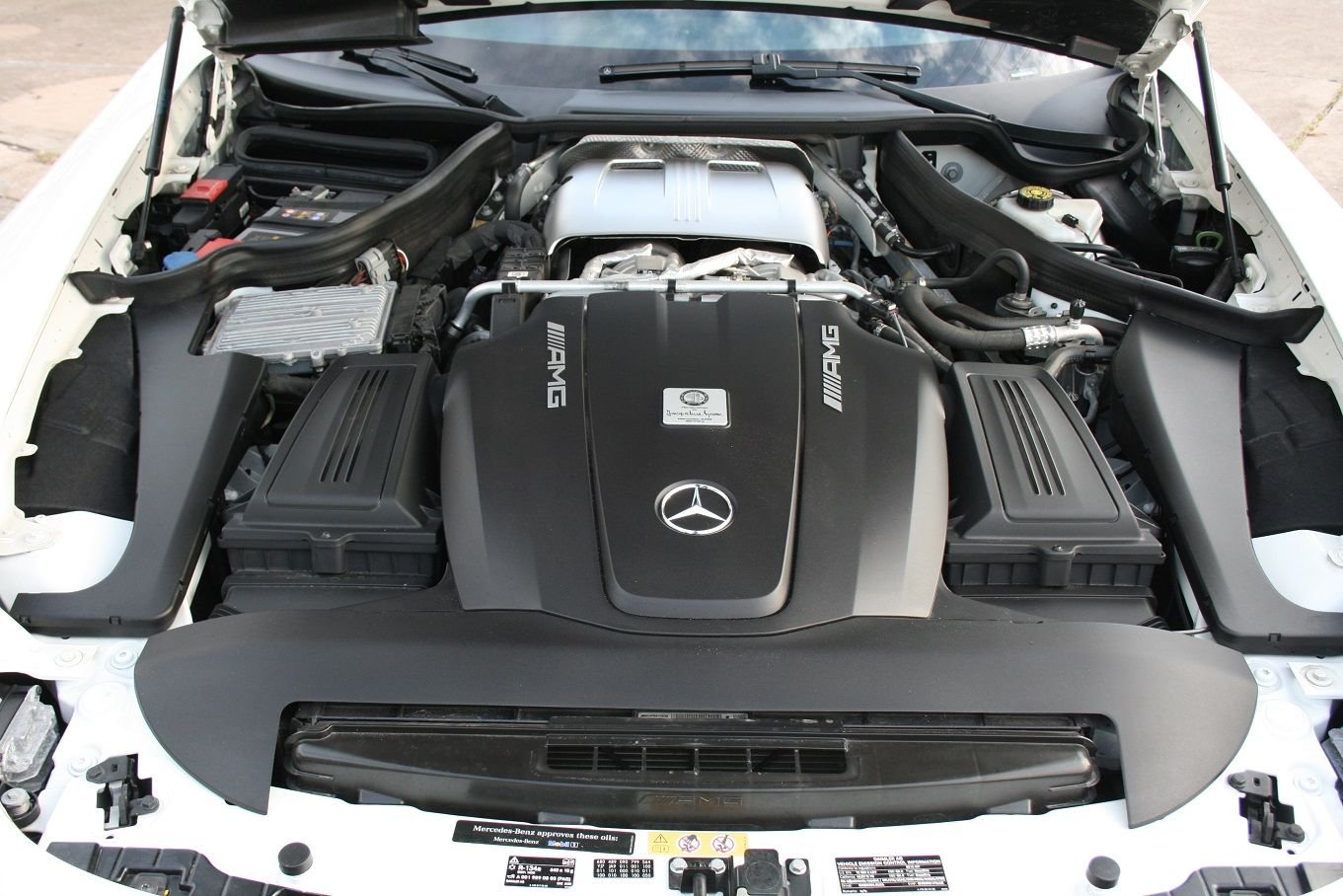 2016 Mercedes-Benz AMG GT S - 2016 AMG GTS w/ CPO warranty until Oct 2022 - Used - VIN WDDYJ7JA9GA004901 - 27,422 Miles - 8 cyl - 2WD - Automatic - Coupe - White - Houston, TX 77020, United States