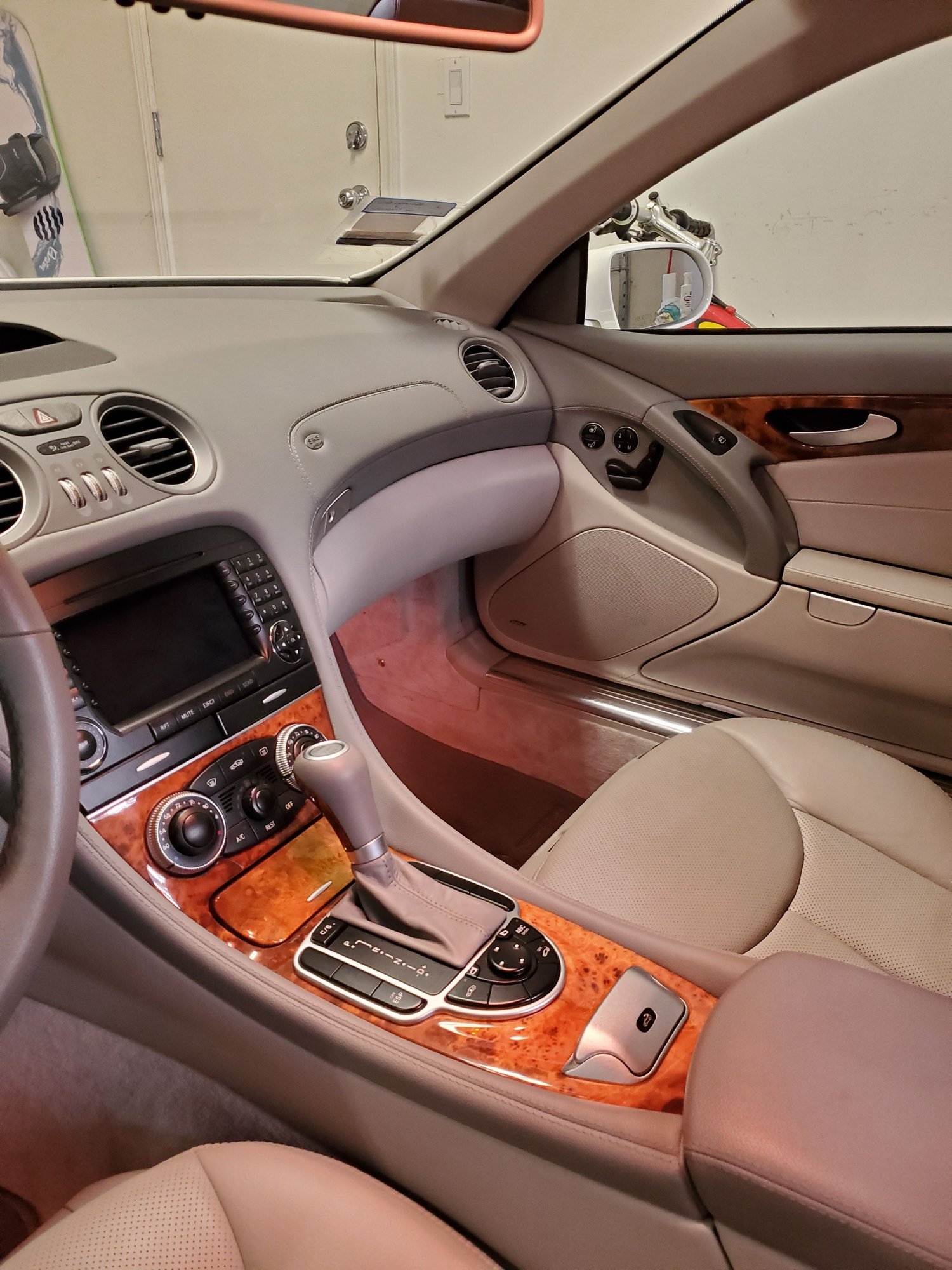 2007 Mercedes-Benz SL550 - 2007 SL550 White with AMG package, low 29k miles. - Used - VIN WDBSK71F47F124664 - 28,982 Miles - 8 cyl - 2WD - Automatic - Convertible - White - Santa Clara, CA 95054, United States