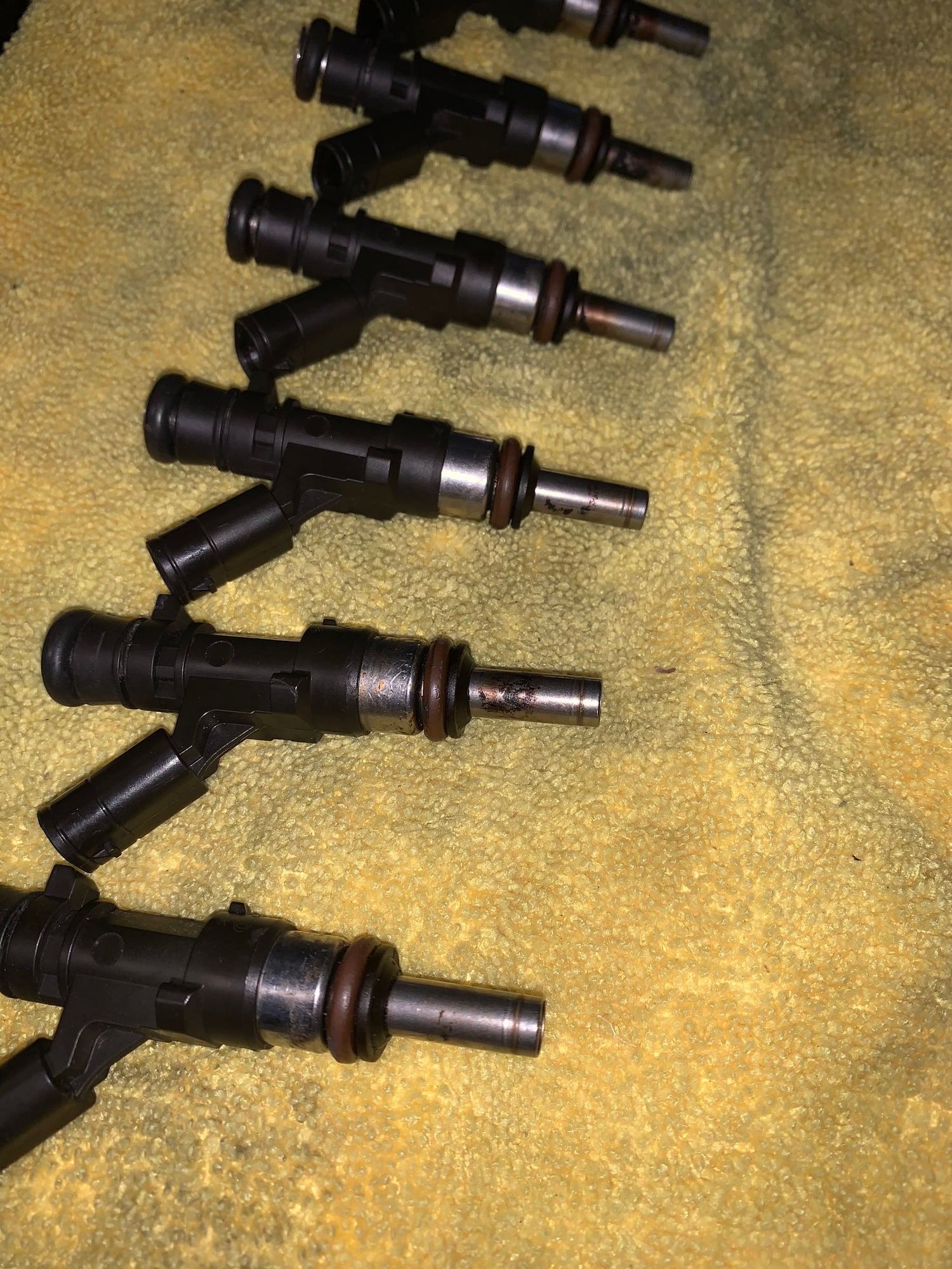 Engine - Intake/Fuel - Used Mercedes Fuel Injectors - Bosch - Used - 2007 to 2009 Mercedes-Benz E63 AMG - Westchester, NY 10710, United States