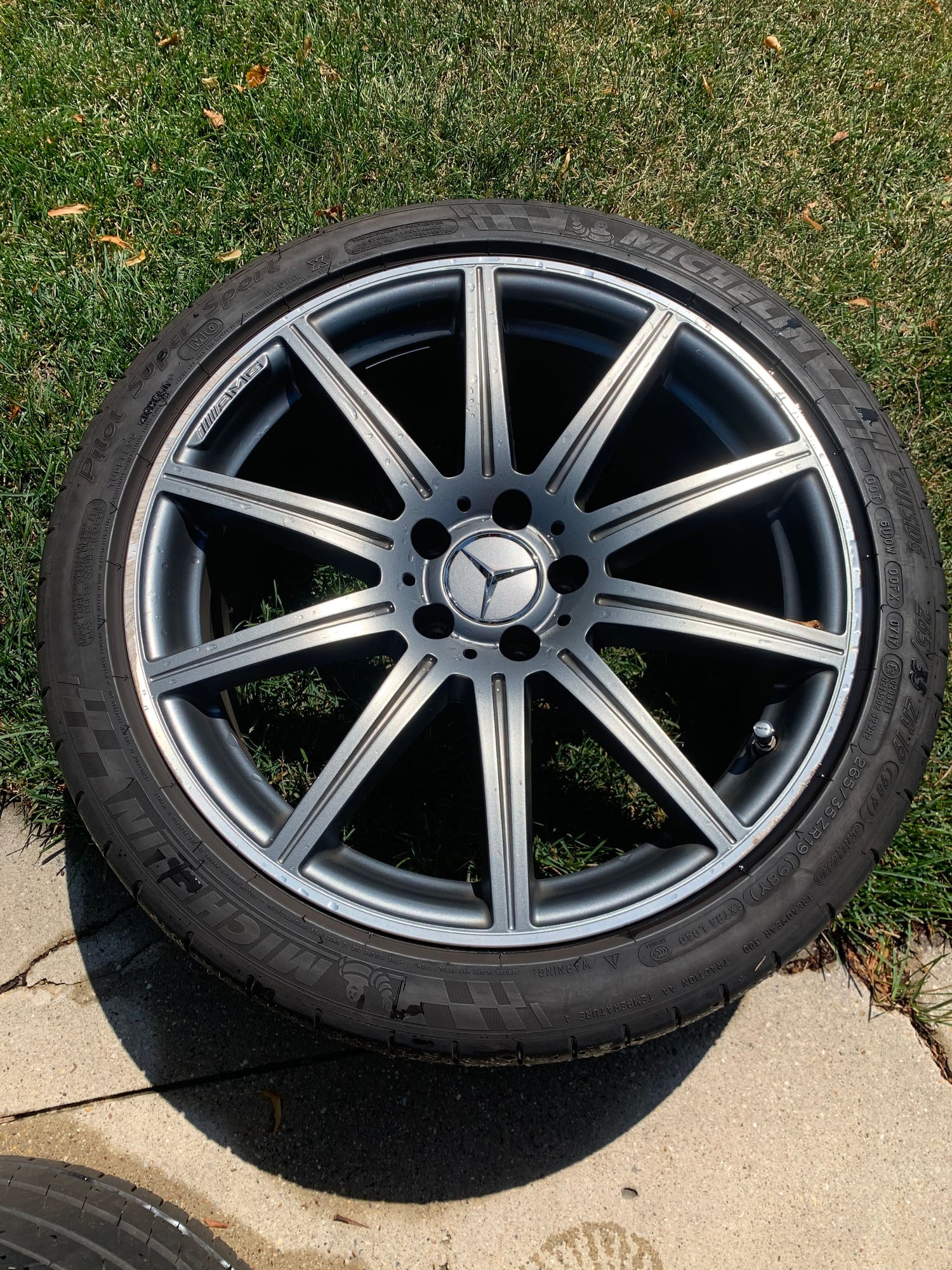 Wheels and Tires/Axles - 2015 e63s wheels/tires fs - Used - 2015 Mercedes-Benz E63 AMG S - Milwaukee, WI 53154, United States
