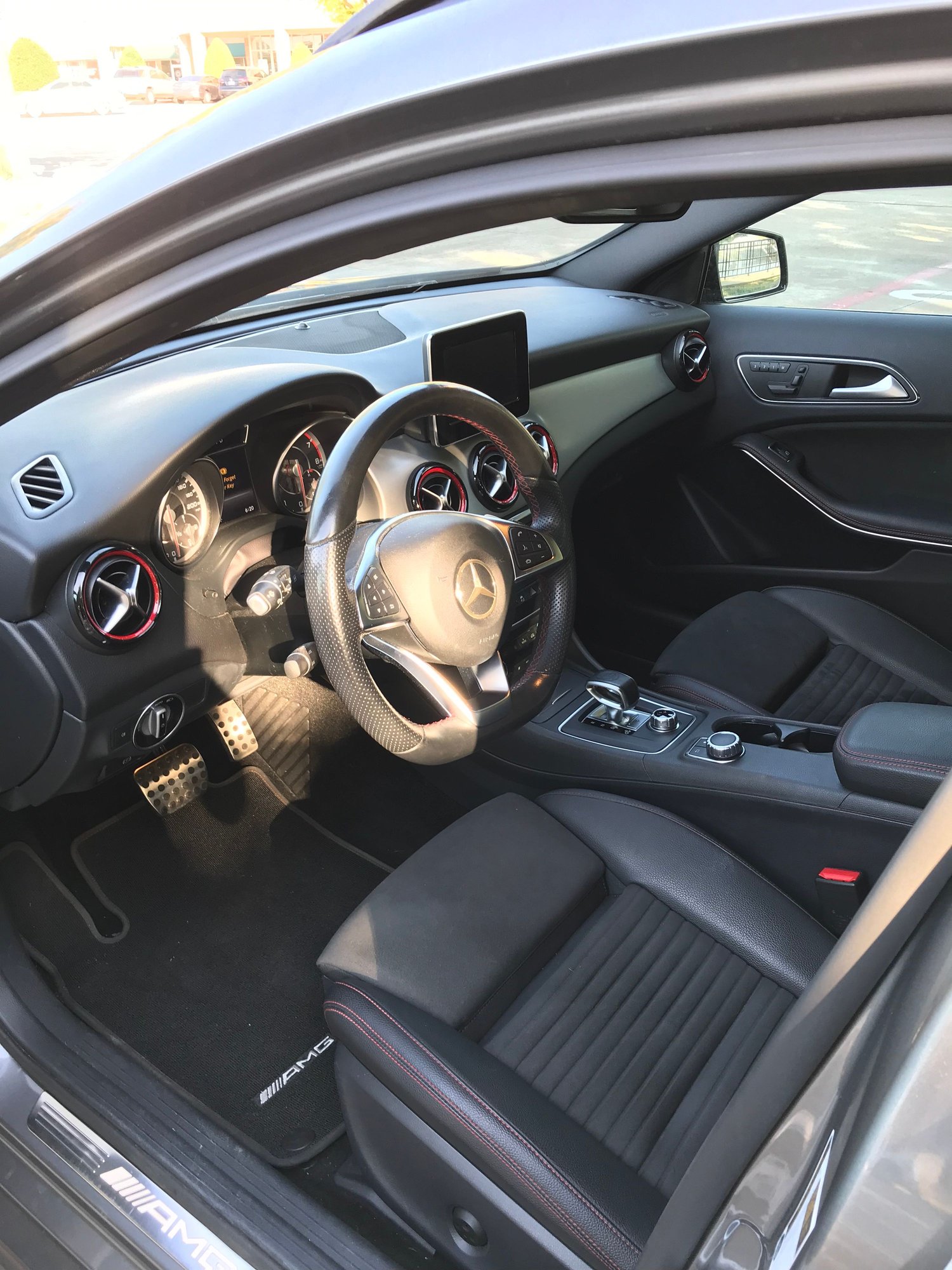 2017 Mercedes-Benz GLA45 AMG - 2017 GLA45 AMG Mountain Gray Hatchback 375hp  19,000 miles - Used - VIN WDDTG5CBXHJ346524 - 4 cyl - AWD - Automatic - Hatchback - Gray - Dallas, TX 75252, United States