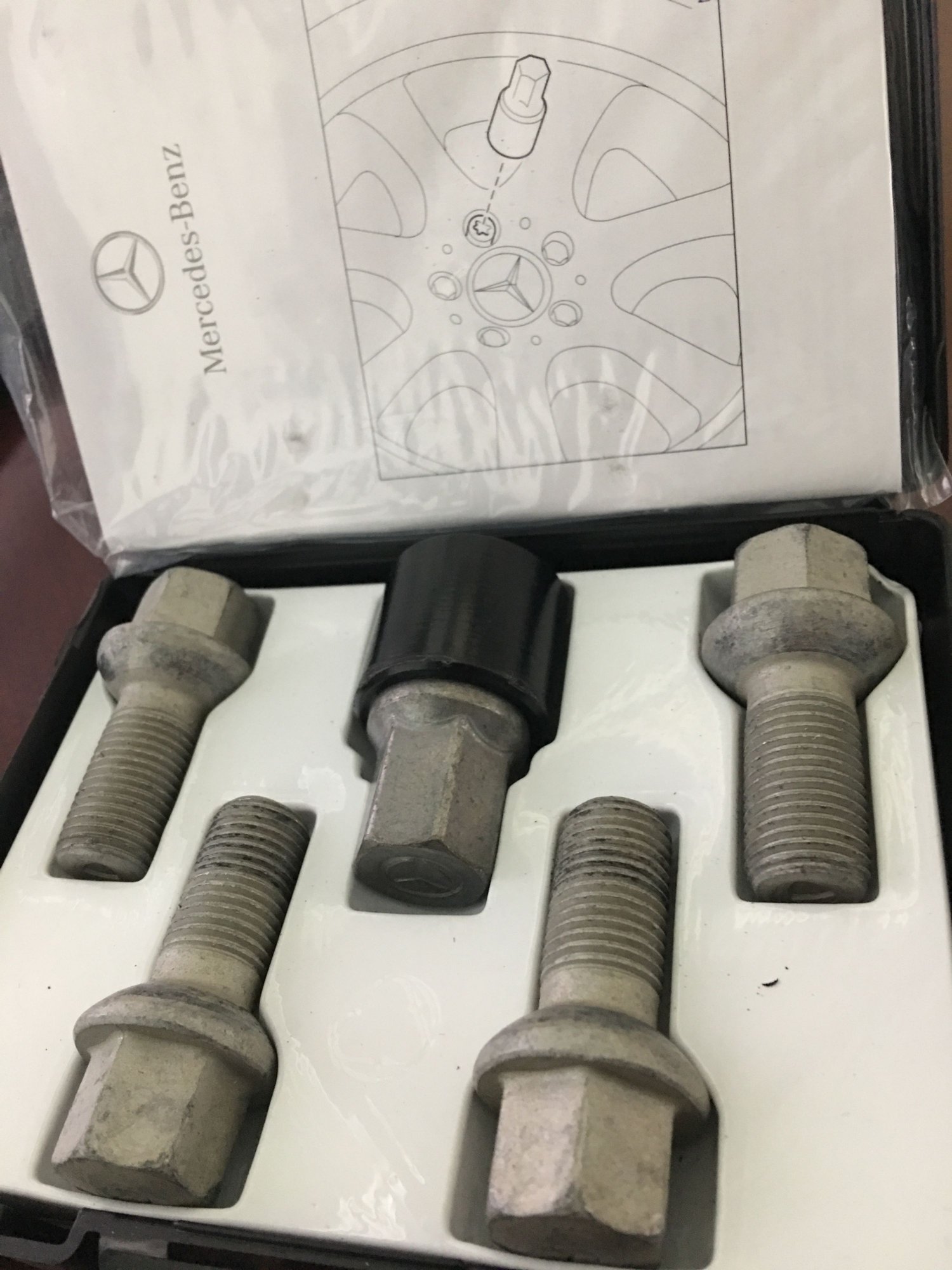 Accessories - OEM Wheel Locks Set - New - New - Orlando, FL 32806, United States