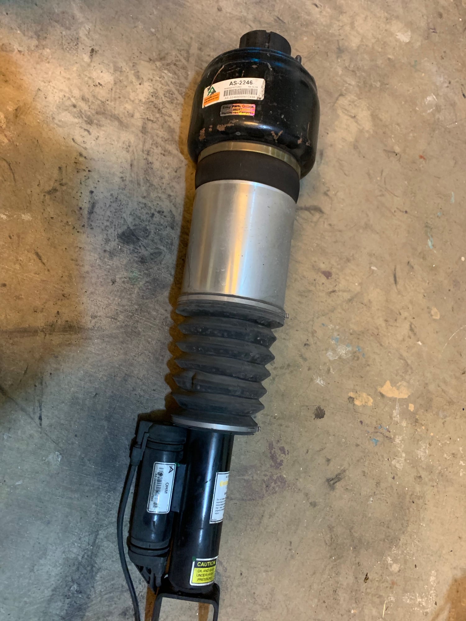 Steering/Suspension - E500 W211 front right airmatic Arnott shock - Used - 2003 to 2006 Mercedes-Benz E500 - Austin, TX 78729, United States