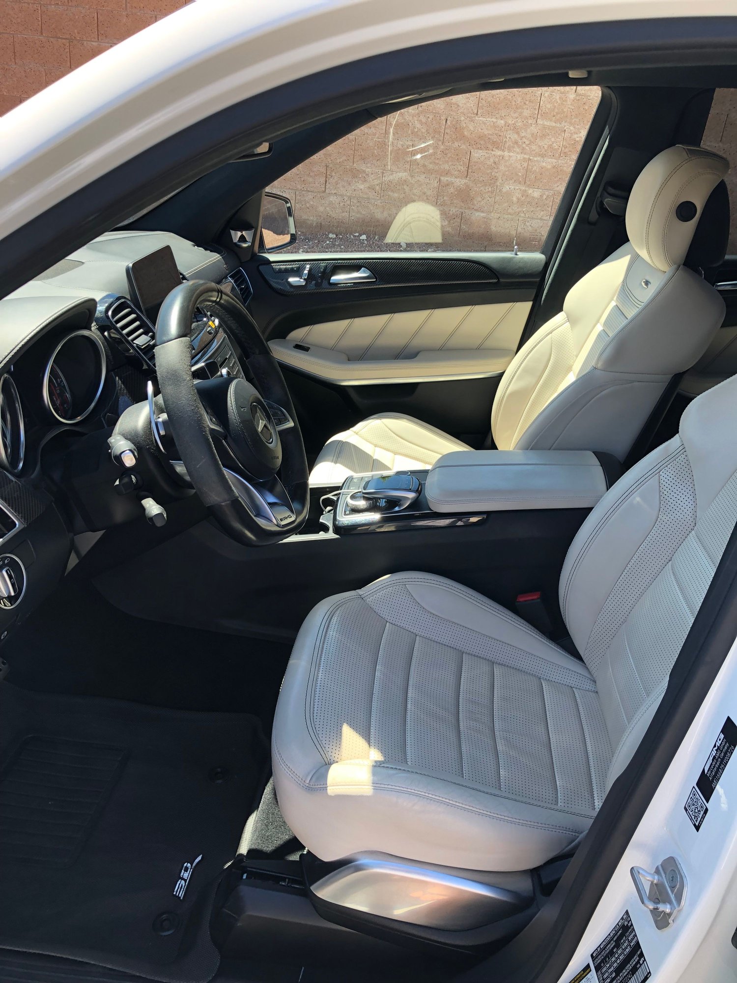 2017 Mercedes-Benz GLS63 AMG - 2017 GLS 63 AMG - 54k miles - 4 yr ext warranty - white on white - B&O sound system - Used - VIN 4JGDF7FE6HA772242 - 54,020 Miles - 8 cyl - AWD - SUV - White - North Las Vegas, NV 89031, United States