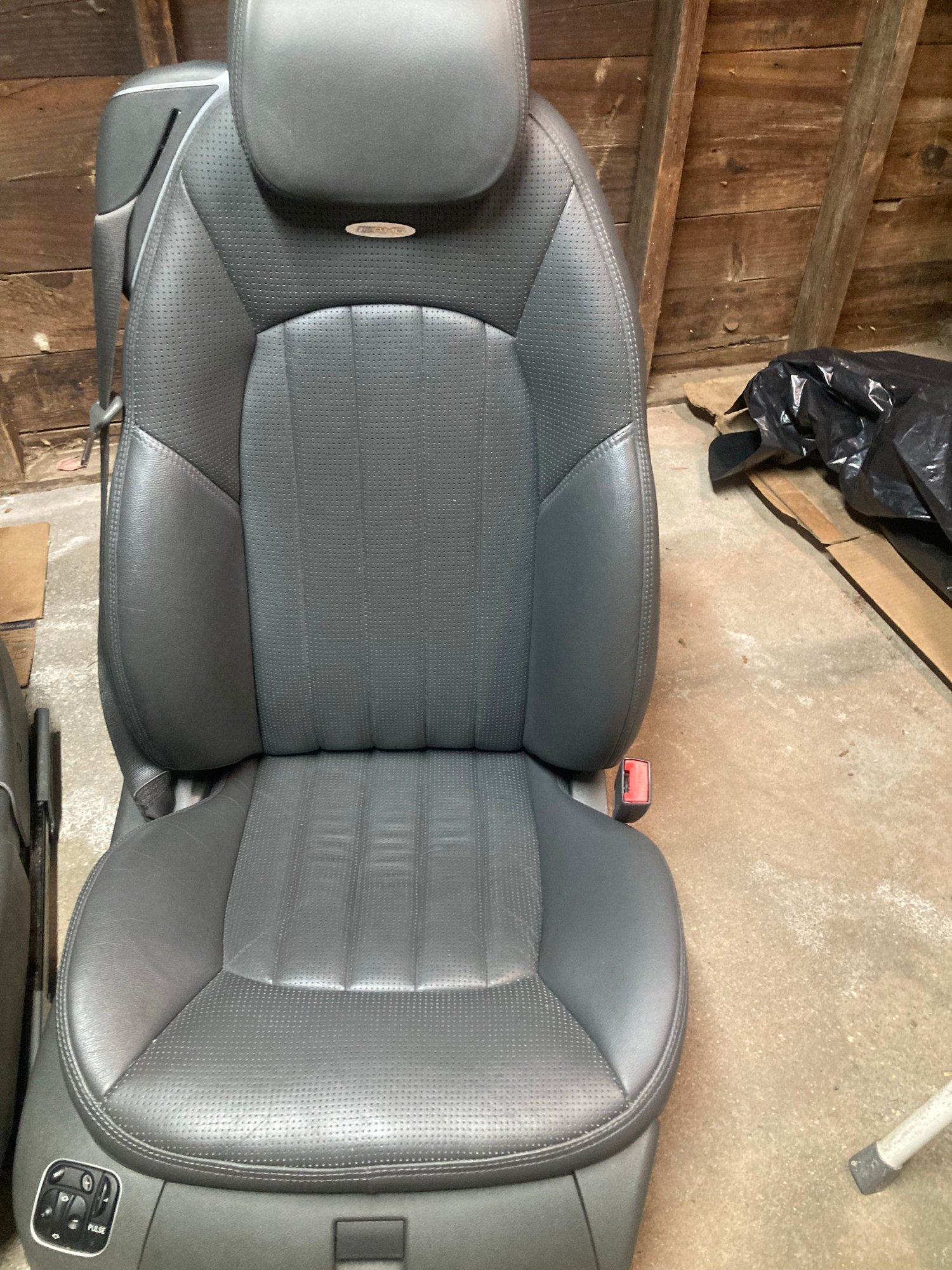 Interior/Upholstery - Sl55 Driver and Passenger Seat - Used - 2002 to 2006 Mercedes-Benz SL55 AMG - Westchester, NY 10710, United States