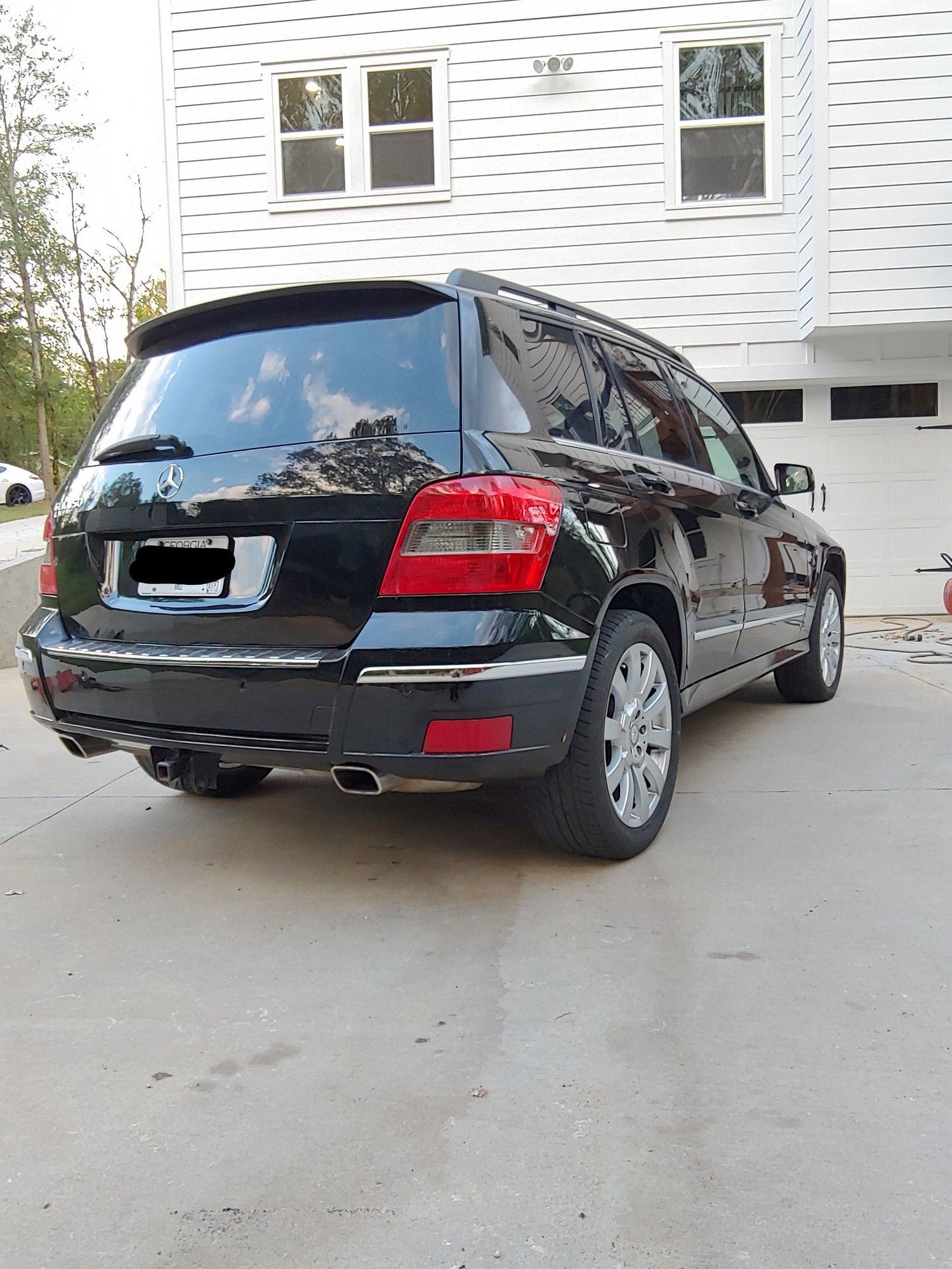 2011 Mercedes-Benz GLK350 - FS: 2011 GLK 350 in Gainesville GA *rebuilt* - Used - VIN WDCGG5GB2BF549076 - 91,855 Miles - 6 cyl - 2WD - Automatic - SUV - Black - Gainesville, GA 30507, United States