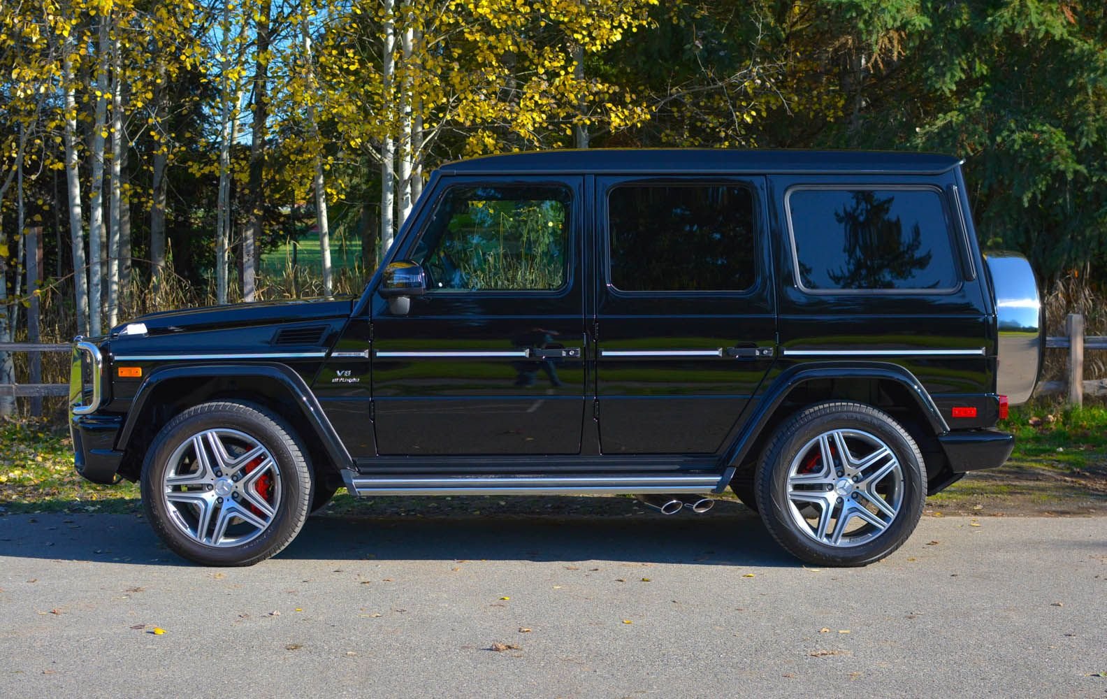 2016 Mercedes-Benz G63 AMG - 2016 G63 AMG Very low miles Black/Two tone Designo interior - Used - VIN WDCYC7DF4GX249933 - 1,200 Miles - 8 cyl - AWD - Automatic - SUV - Black - Redmond, WA 98052, United States