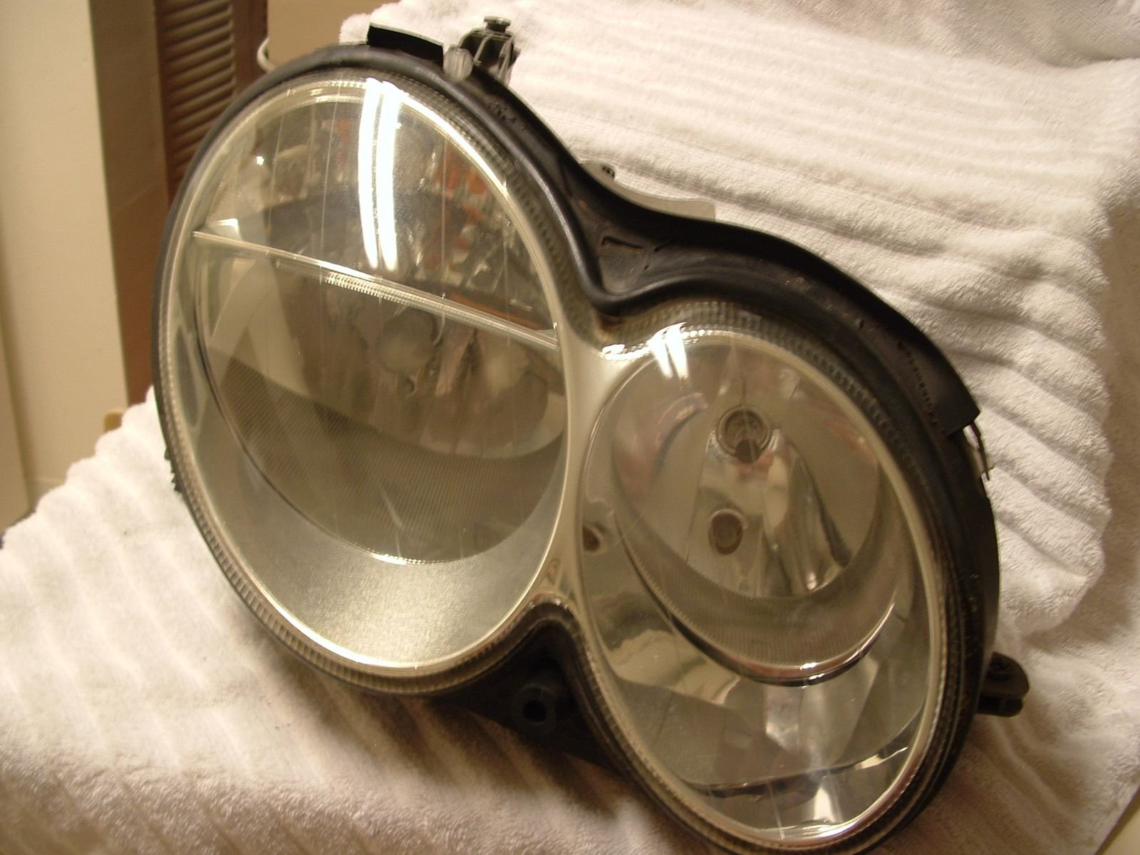 Lights - IMMACULATE PASSENGER'S SIDE HEADLIGHT - Used - 2004 Mercedes-Benz CLK320 - Altamonte Springs, FL 32701, United States