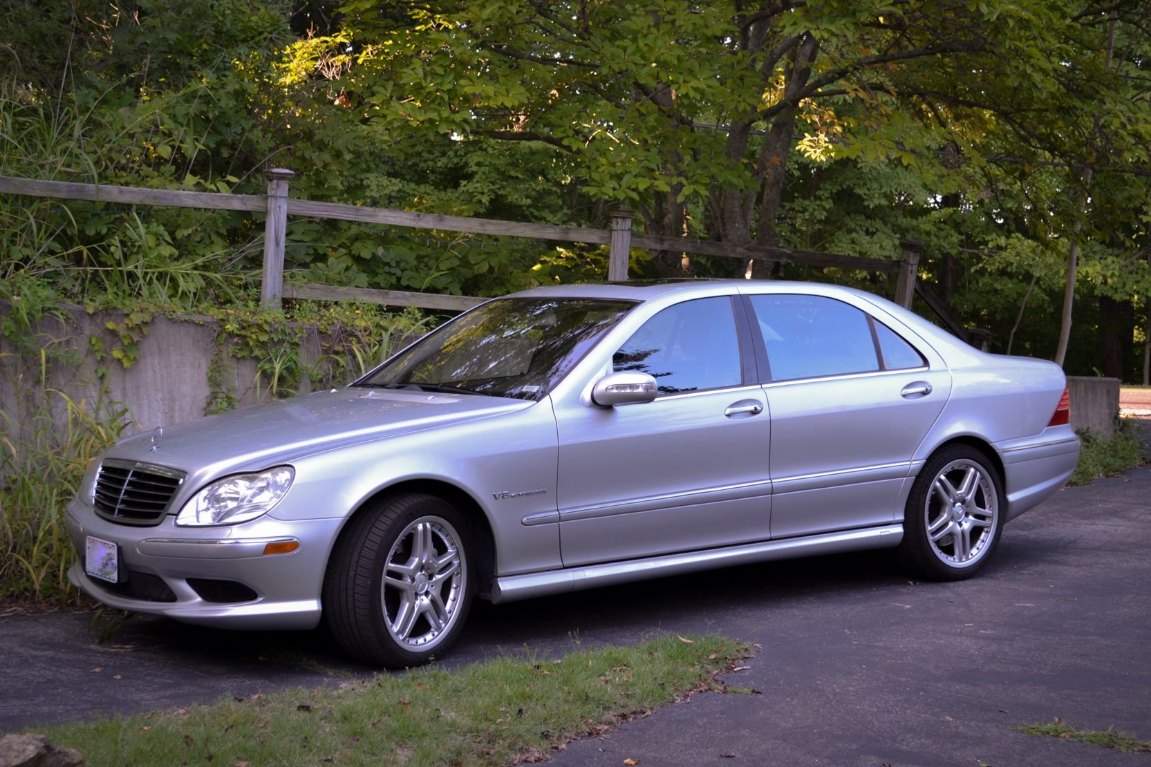 2006 Mercedes-Benz S55 AMG - 2006 S55 AMG in Missouri - Used - VIN WDBNG74J06A462797 - 158,100 Miles - 8 cyl - 2WD - Automatic - Sedan - Silver - St. Louis, MO 63105, United States