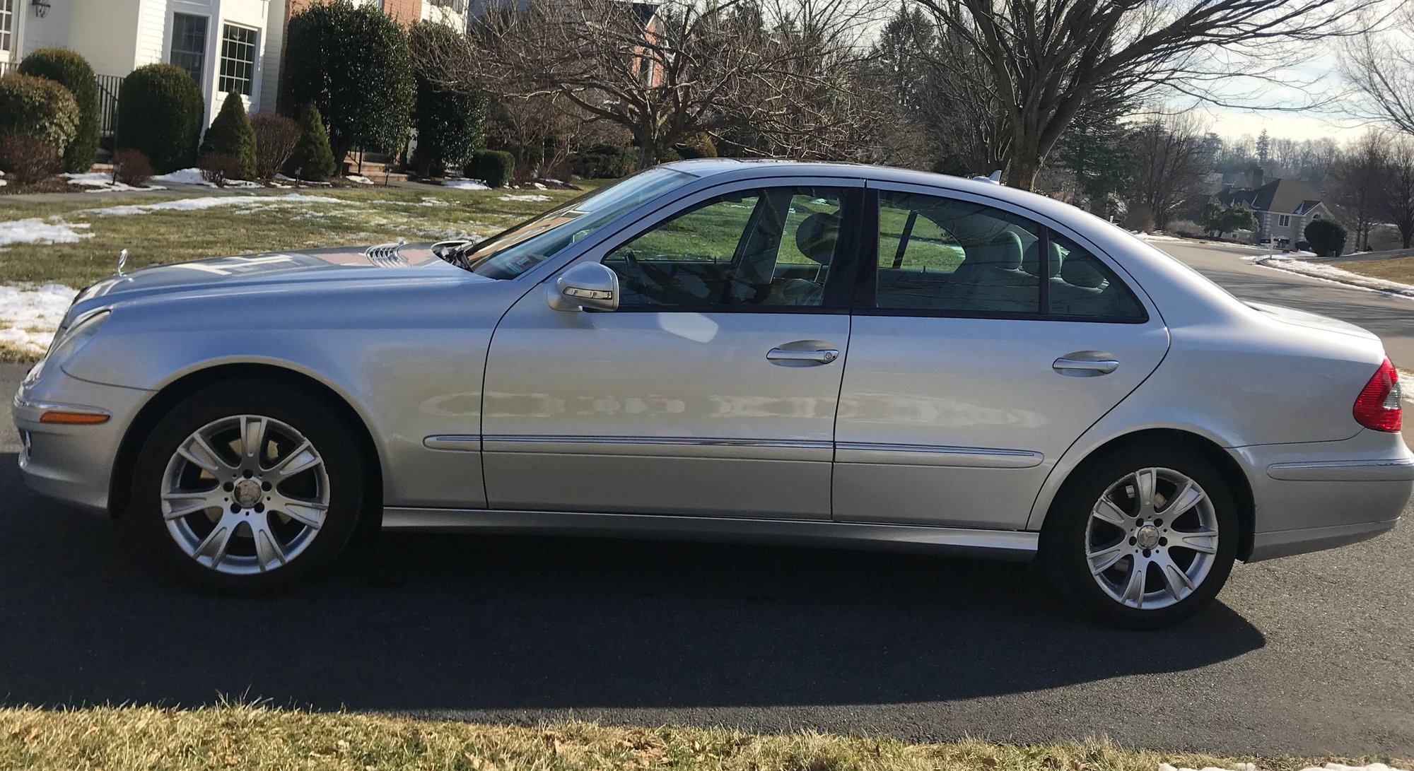 2009 Mercedes-Benz E350 - 2009 Mercedes E350 4matic for Sale 1 Owner - Used - VIN WDBUF87X69B432917 - 165,000 Miles - 6 cyl - 4WD - Automatic - Sedan - Silver - Mendham, NJ 07945, United States