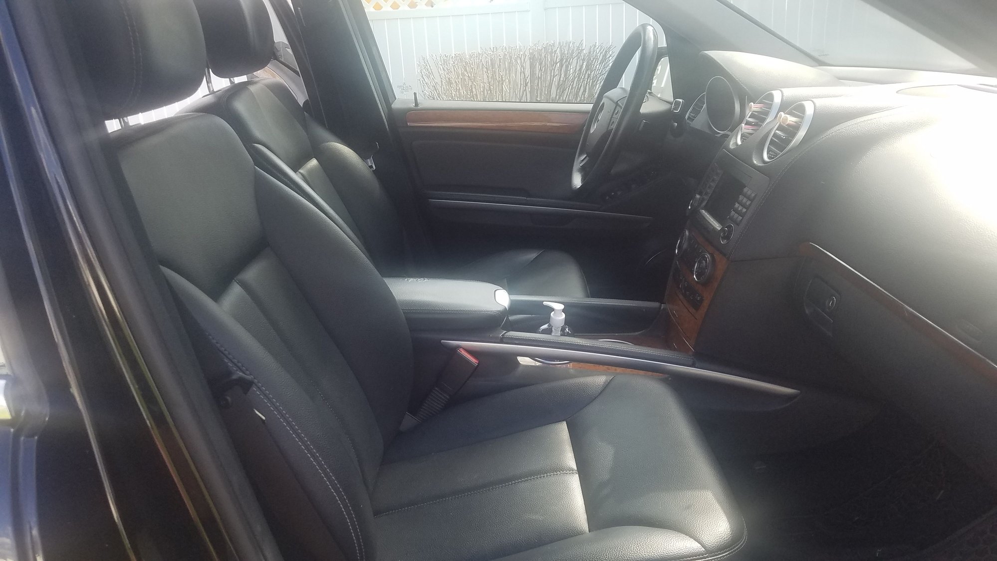 2008 Mercedes-Benz GL320 - Black Beauty GL320 CDI - Used - VIN 4JGBF22E38A438508 - 259,000 Miles - 6 cyl - AWD - Automatic - SUV - Black - Haverhill, MA 01830, United States