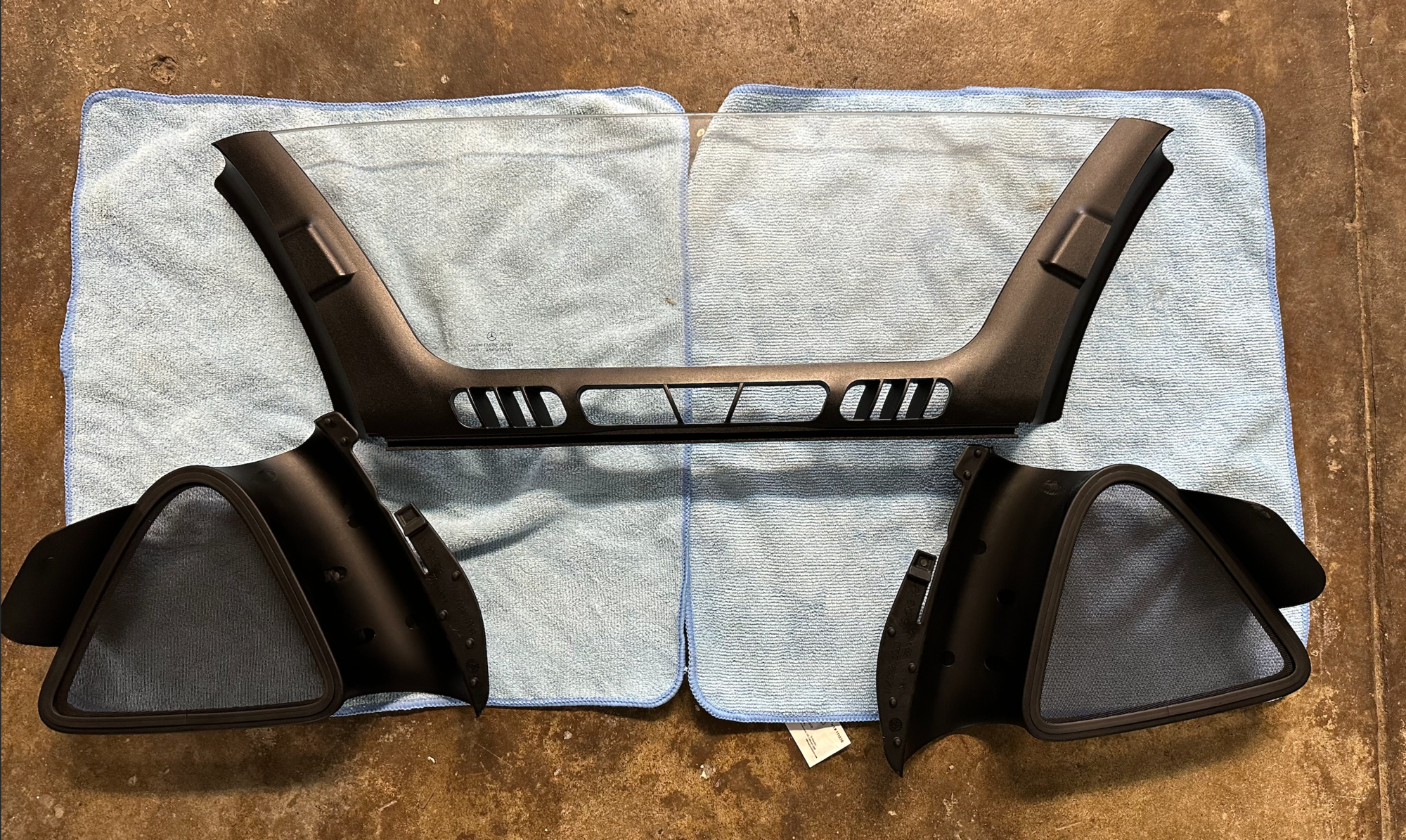 2009 Mercedes-Benz SLK55 AMG - OEM Wind Deflector - Interior/Upholstery - $550 - San Francisco, CA 94103, United States