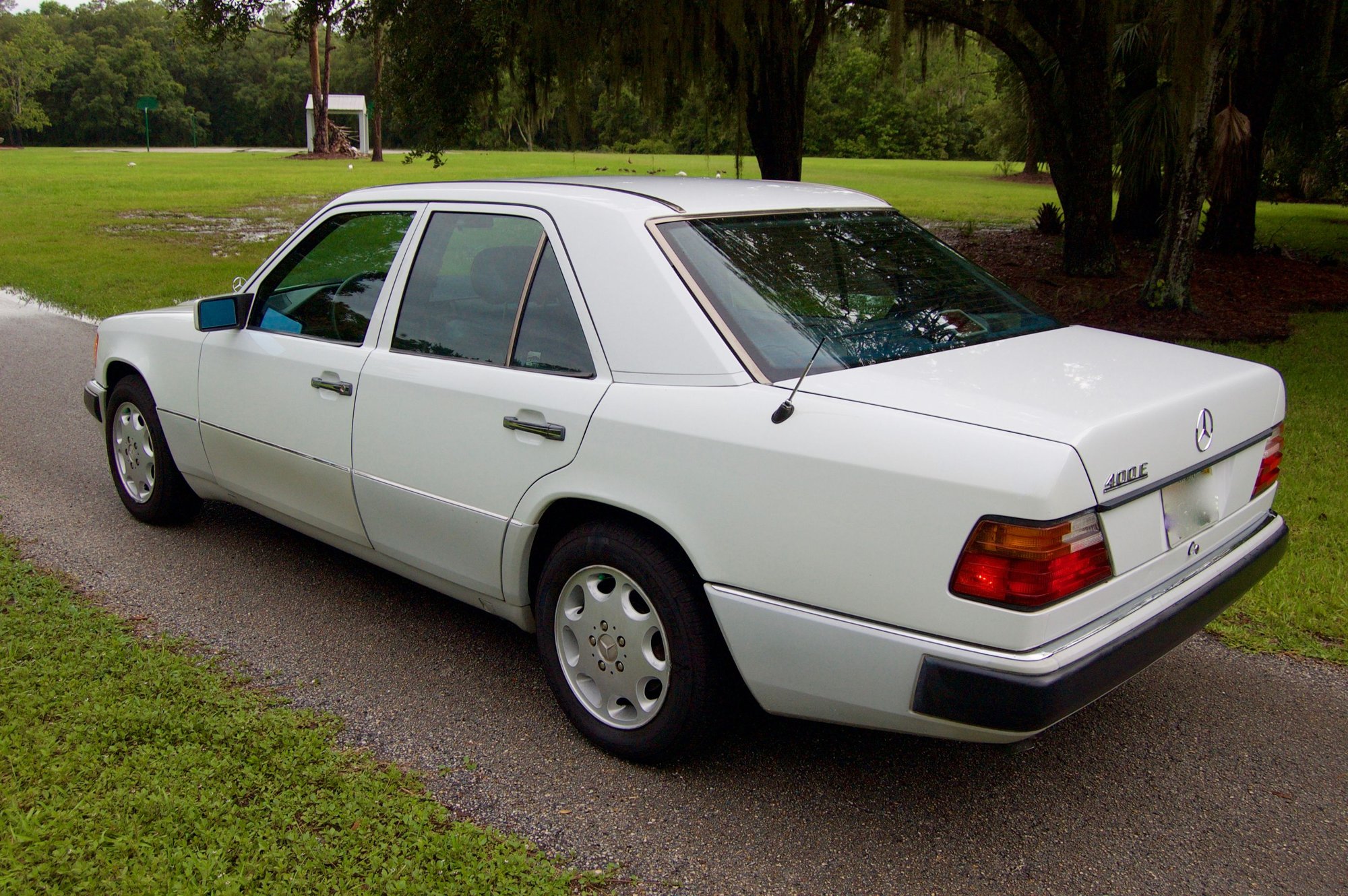 1993 Mercedes-Benz 400E - 1993 W124 400E For Sale/Trade - Used - VIN WDBEA34E0PB816150 - 273,000 Miles - 8 cyl - 2WD - Automatic - Sedan - White - Tampa, FL 33596, United States