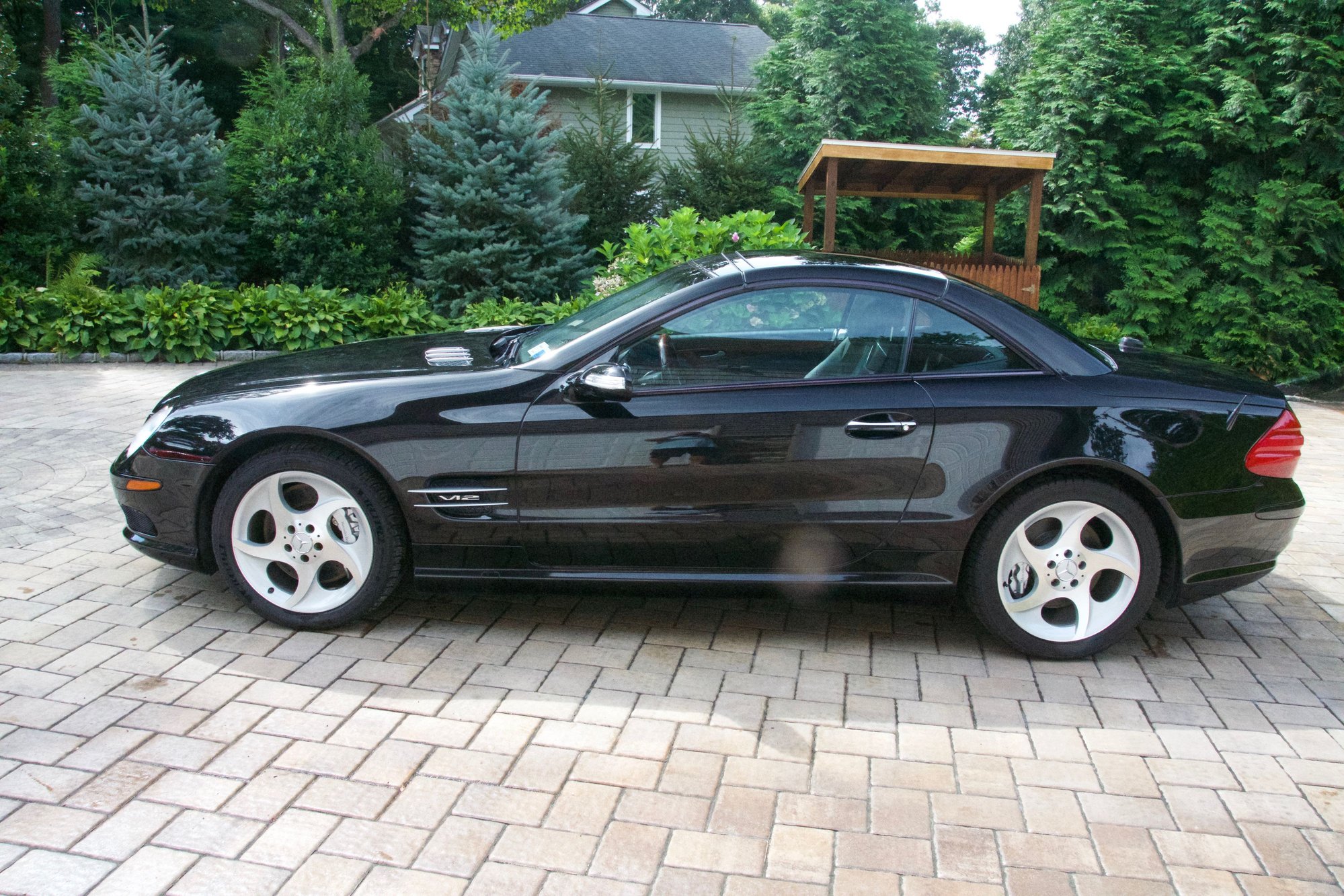 2004 Mercedes-Benz SL600 - 2004 SL600 Dealer Serviced and Fully Sorted - Used - VIN WDBSK76F24F068891 - 48,500 Miles - 12 cyl - 2WD - Automatic - Convertible - Black - Long Island, NY 11746, United States