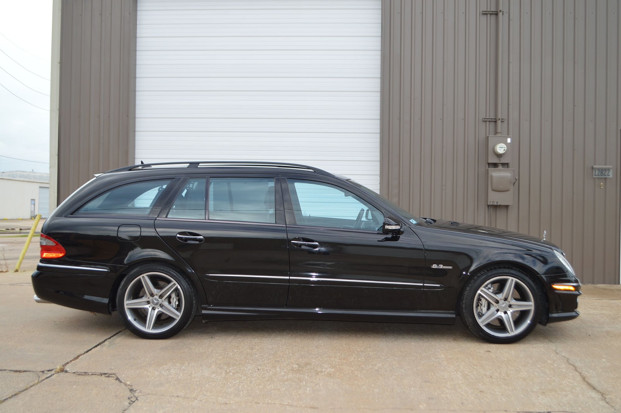 2007 Mercedes-Benz E63 AMG - 2007 Mercedes E63 wagon 32k mi, 1 of 6, 2 owners, new air struts, 3rd row, Excellent - Used - VIN WDBUH77X97B097766 - 32,835 Miles - 6 cyl - 2WD - Automatic - Wagon - Black - Houston, TX 77005, United States