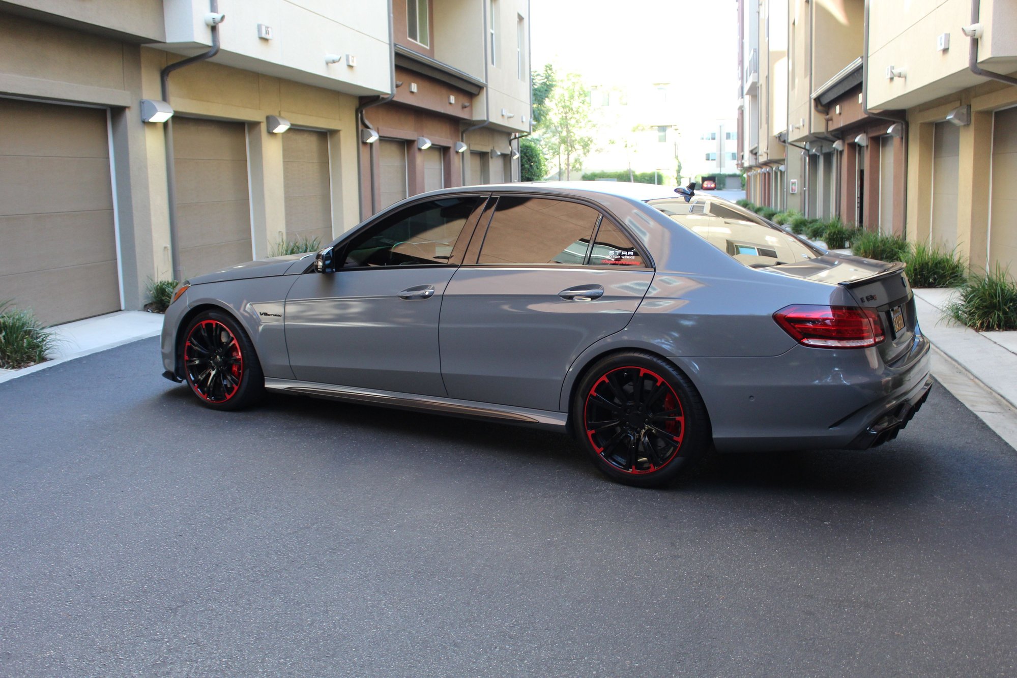 2014 Mercedes-Benz E63 AMG S - 2014 Mercedes Benz E63S - Used - VIN WDDHF7GB5EA910722 - 67,600 Miles - 8 cyl - 4WD - Automatic - Sedan - Silver - Irvine, CA 92612, United States