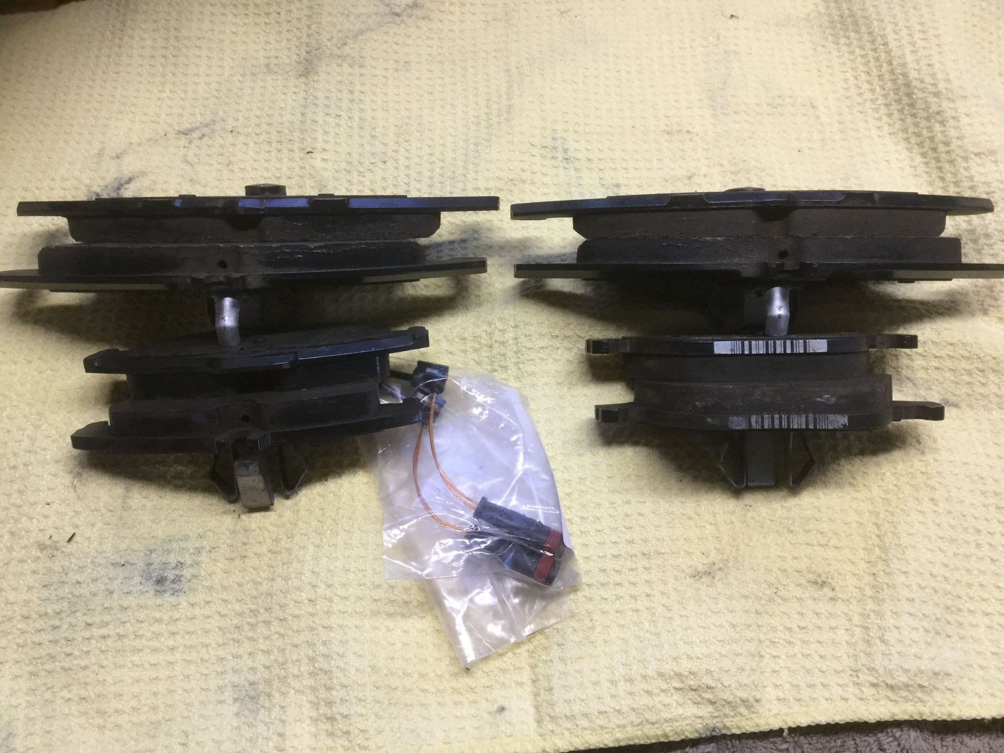 Brakes - OEM Brake Pads - Used - 2008 to 2013 Mercedes-Benz E550 - Dublin, CA 94568, United States