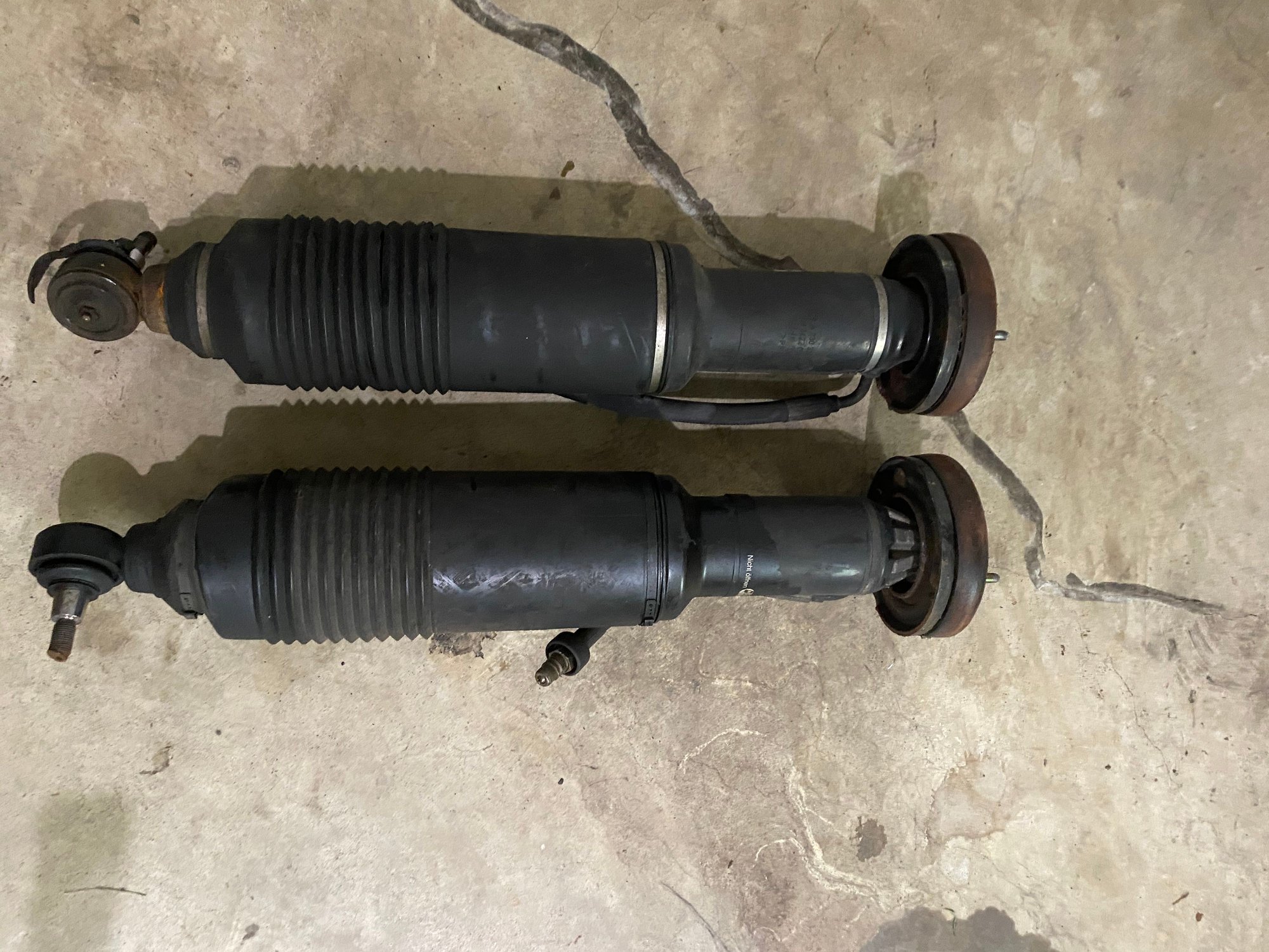 2005 Mercedes-Benz SL55 AMG - Set of 4 Used OEM AMG Air Struts Suspension - Steering/Suspension - $700 - Vienna, VA 22182, United States