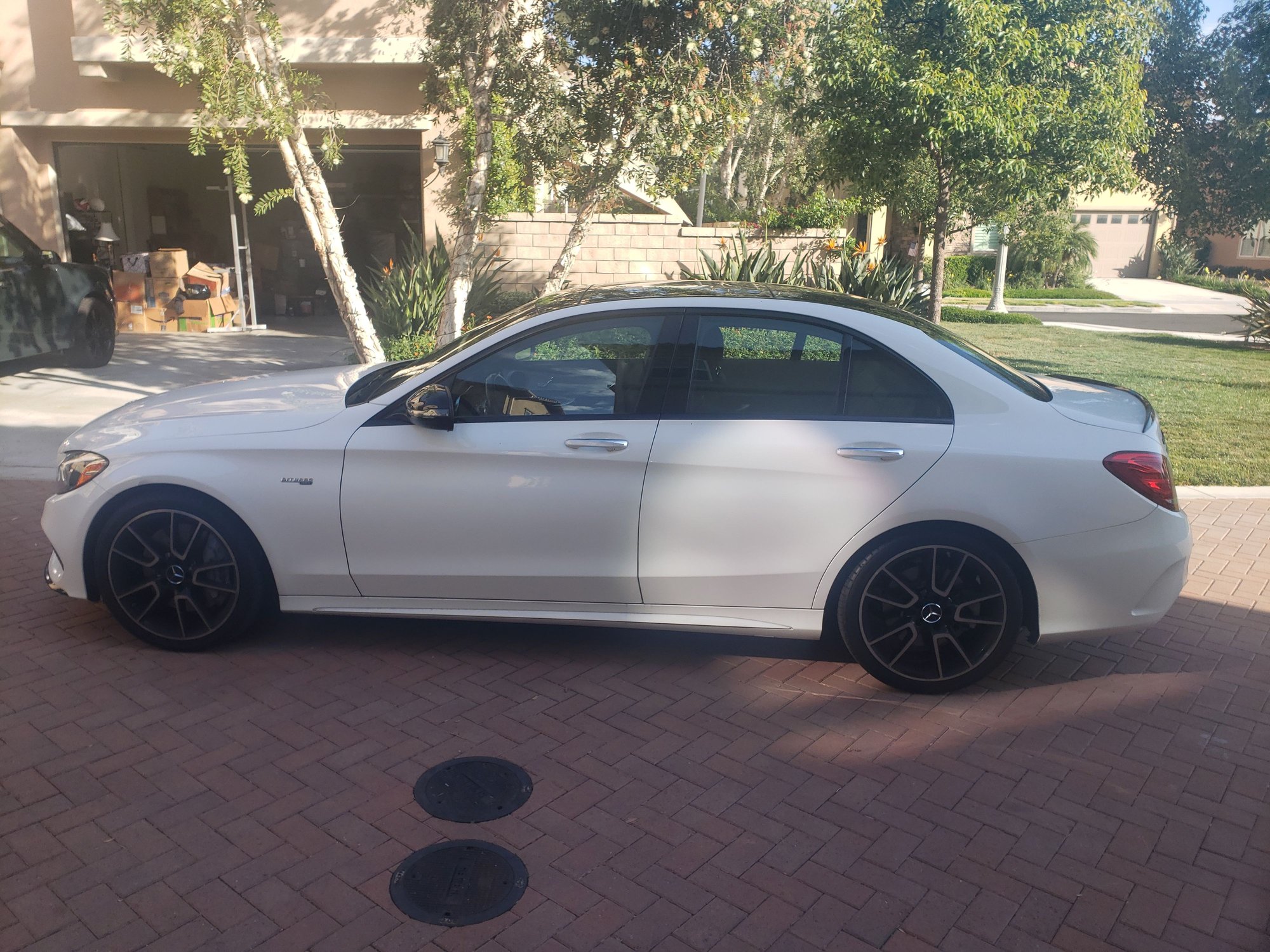 2018 Mercedes-Benz C43 AMG - 2018 C43 Sedan - Used - VIN 55SWF6EB0JU256033 - 39,500 Miles - 6 cyl - AWD - Automatic - Sedan - White - Lake Forest, CA 92630, United States